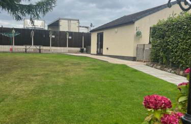 2 bedroom bungalow, 15 minutes to Alton Towers, dog friendly - Foto 47