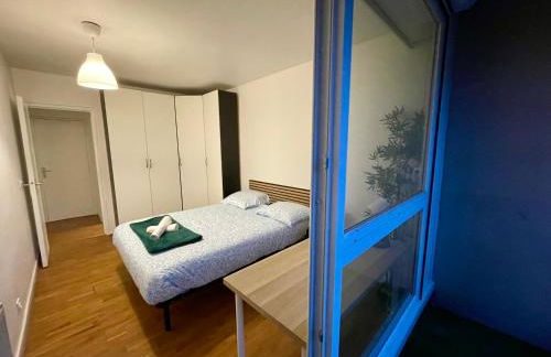 BnGo I Le Spacieux I 12 personnes, 5 chambres, 2 salle de bain, parking privé, WC séparé, Wifi - Foto 17
