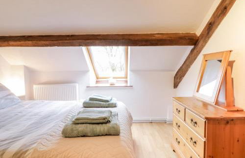 Hen Ysgubor Cottage - Photo 12