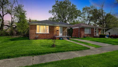 Queen G2 Mansion 3 Bedroom Home by RedAwning - Foto 5