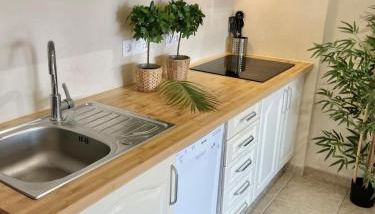 Sunny terrace & pool - Photo 4