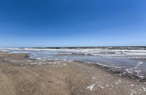 Steps to Coast Bolivar Peninsula Beach House! - Foto 34