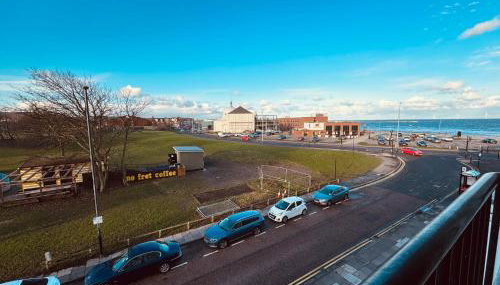 Spanish City View 2, Luxury Sea Front Apartment Free Onsite Parking - Foto 3