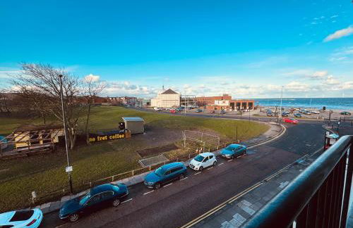 Spanish City View 2, Luxury Sea Front Apartment Free Onsite Parking - Foto 3