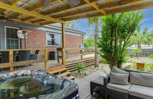 3BR Brick Cottage-Mins to USC - Photo 1