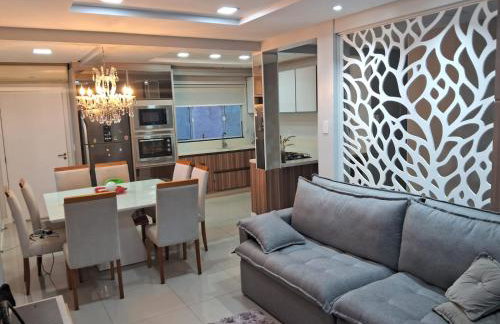 Casa com piscina, suite com hidro em Blumenau - Foto 2