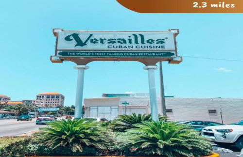 NEW! Havana Nights Villa ! Walk to Calle Ocho! - Foto 28