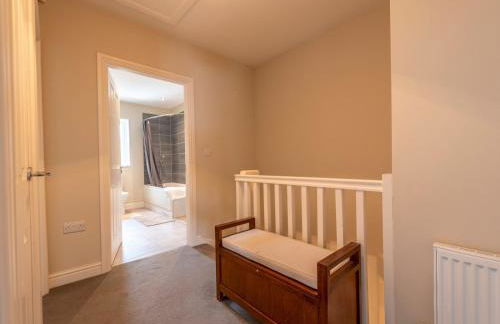 Charming Modern Retreat with Private Garden - Pass the Keys - Foto 28