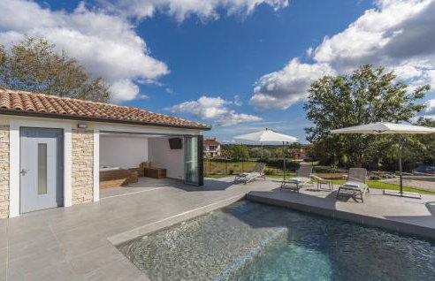 Villa Aurelia near Labin for 9 persons with heated 60 m2 pool, wellness & kids playground - Foto 15