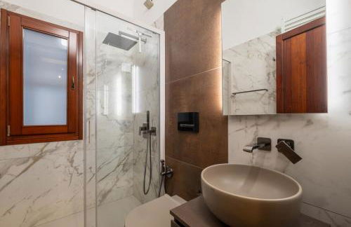 Beachfront- Private pool and design - Foto 23