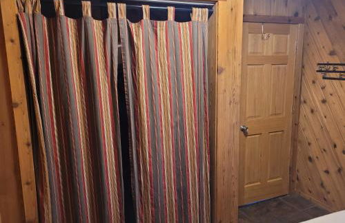 The Koal-Mine-Inn - Great Location & AC! - Foto 34