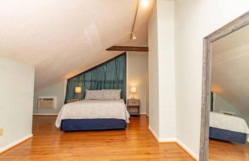 Mt Adams 1BR Great Location Steps from Monastery - Foto 9