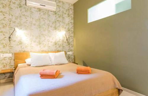 Old City Beach House - Photo 1