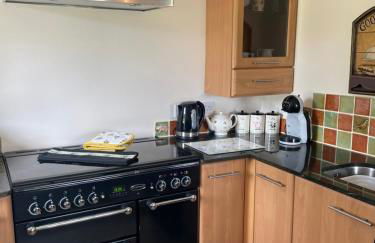 Honeycomb Cottage - a quiet, charming, cosy retreat in the countryside only 2 miles from one of Cornwall's best beaches - Photo 20