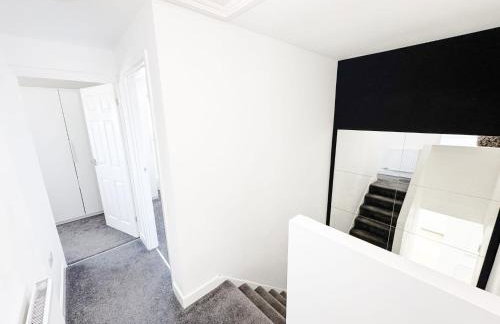 Luxury Nest 10 Guests Free Parking Middlesbrough - Photo 19