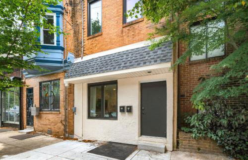 2BR in Heart of Queen Village - walk to everything! - Foto 1