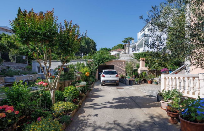 Beachfront Cozy Krk Apartment With Balcony - Foto 13