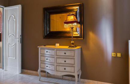 Dana's Luxury Maisonette - Photo 27