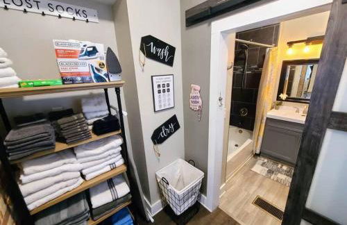 Downtown Kzoo with 3rd Floor Arcade Room - Foto 36