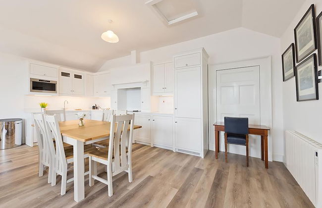 Henrietta Suites City Centre - Photo 54