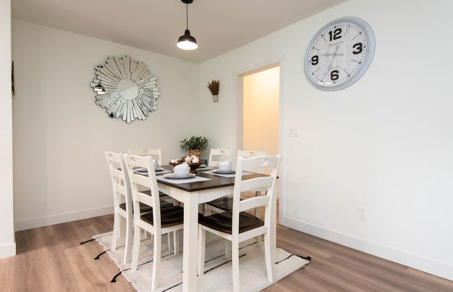 Epic House Near Griffith Observatory - Photo 12