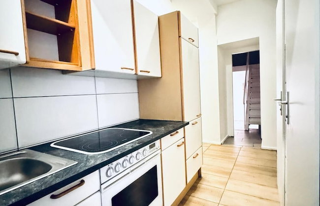 Elegant 5BR Home Ideal for Families - Foto 47