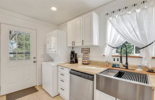 Charming Lowcountry Cottage in the Heart of Beaufort, SC - Foto 12