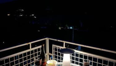 Villa con piscina, jacuzzi y basket junto al lago de El Burguillo - Photo 3