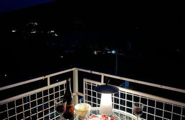 Villa con piscina, jacuzzi y basket junto al lago de El Burguillo - Photo 3