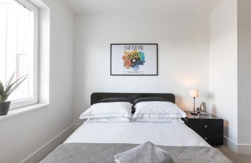 Luxury 2-bed Flat, Parking Near Tube and Emirates - Foto 18