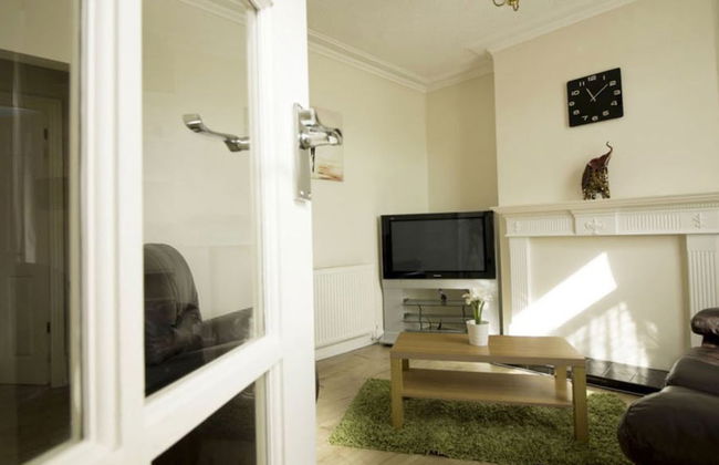 RoomTel - Brook House - Photo 18