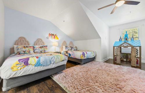 New Poolside Reunion Retreat Near Orlando Attractions - Foto 25