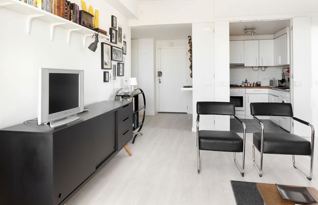 Prime Apartments White and Yellow - Photo 15