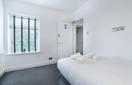 Spacious 5BR, Sleeps 10 Guests in City Centre - Foto 25