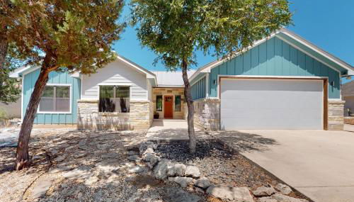 Tanglewood Retreat | Updated house in Spring Branch with a large yard - Foto 5