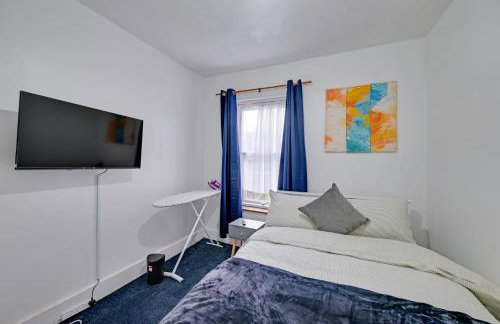 Sleeps 4 - Near Tottenham Stadium w Free Parking - Foto 12