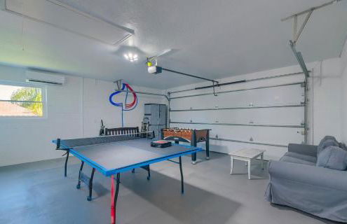 New Resort Style Oasis ~ LED Pool & Game Room - Foto 43