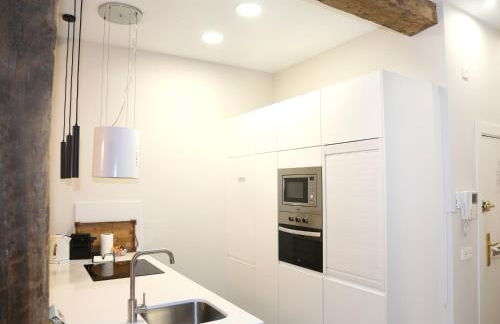 MAGNIFICO PISO FRENTE AL CASCO VIEJO DE BILBAO - Foto 9