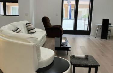 912 Brand New Spacious Tonwhome 3br 3ba sleeps 9 - Foto 28