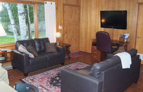 Birch Shores Resort - The Hemlock Cottage - Foto 10