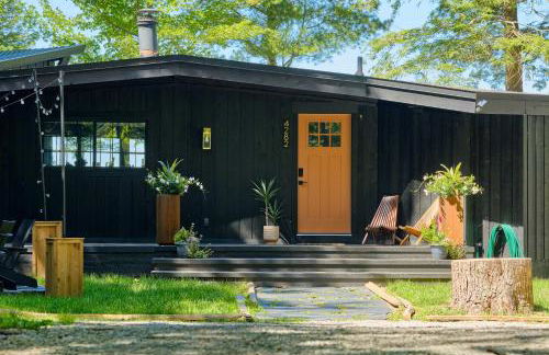 TreeTops of Lake Michigan Beach Front and Spa Family Home - Foto 4