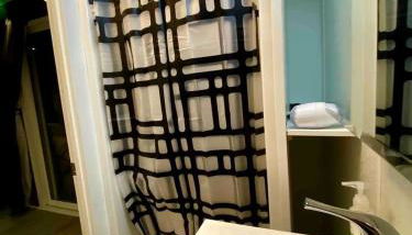 Fully Refurbished Container in Devore Heights, California, for Glamping Trips on Route 66 - Foto 4