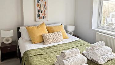 Family Holiday Home With Hot Tub Sauna Sleeps 8 - Foto 5