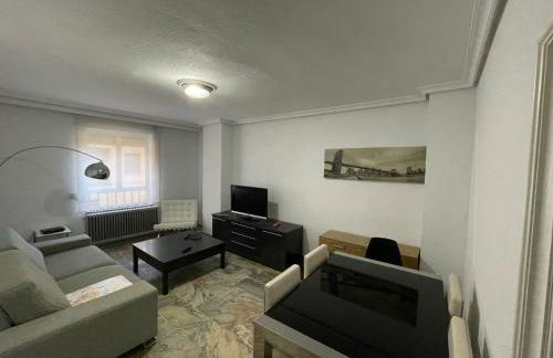 Piso Amplio en el Centro de Salamanca, TV, WiFi - Foto 1