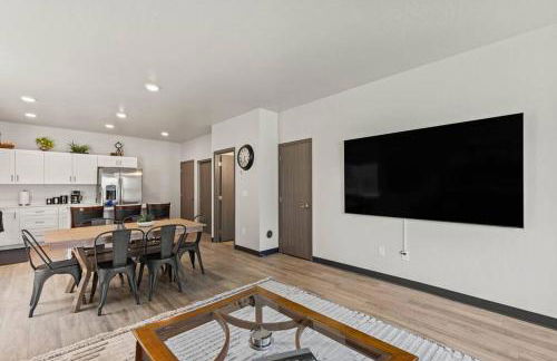 Brand New 3BD 2 5BTH Triplex Unit Near Downtown - Foto 8