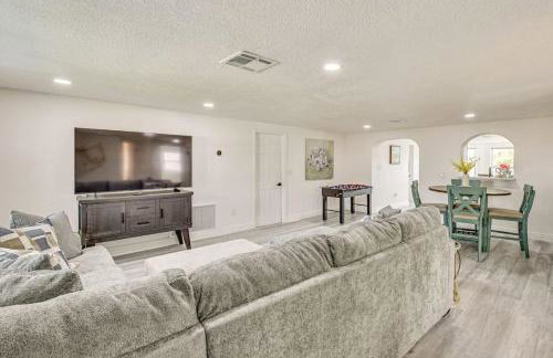 Canal Front Oasis w Heated Pool Close to the Beach - Foto 34