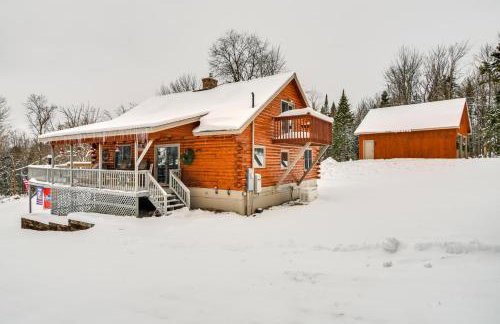 Deck and Fire Pit Secluded Cabin Near Lake Francis! - Foto 25