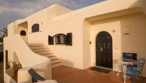 Cozy Beach Apartment W/ Sea View, Free Parking & AC - Foto 4