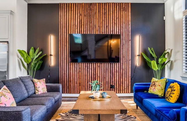 Urban Jungle Retreat in the HTX Skyline - Foto 31