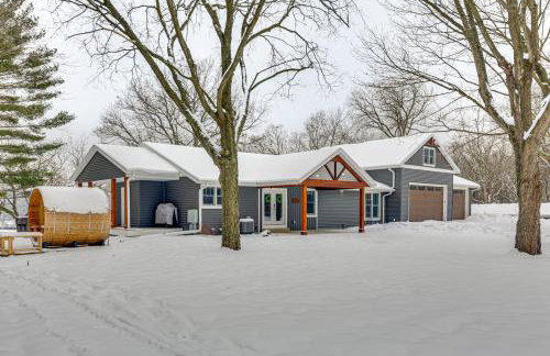 Hot Tub, Dock and Sauna! Lake Wisconsin Retreat - Foto 43